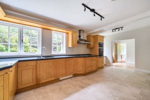 Photo 16- click for photo gallery